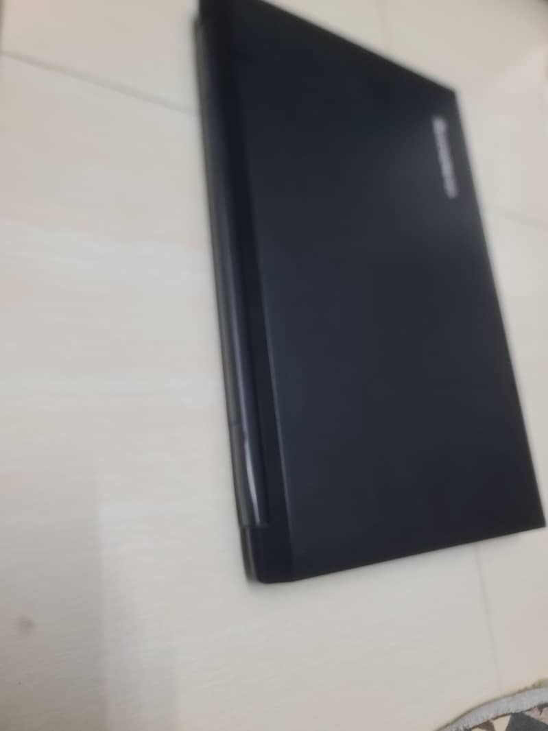 Laptop 0