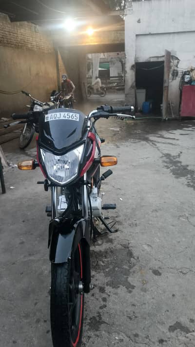 Honda cb125f black color 2023