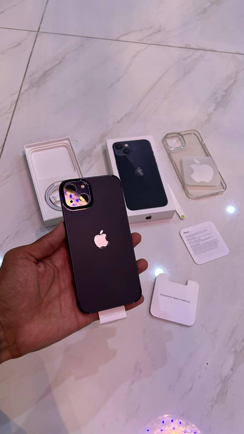 Apple iPhone 13 2