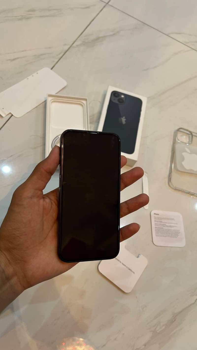 Apple iPhone 13 3
