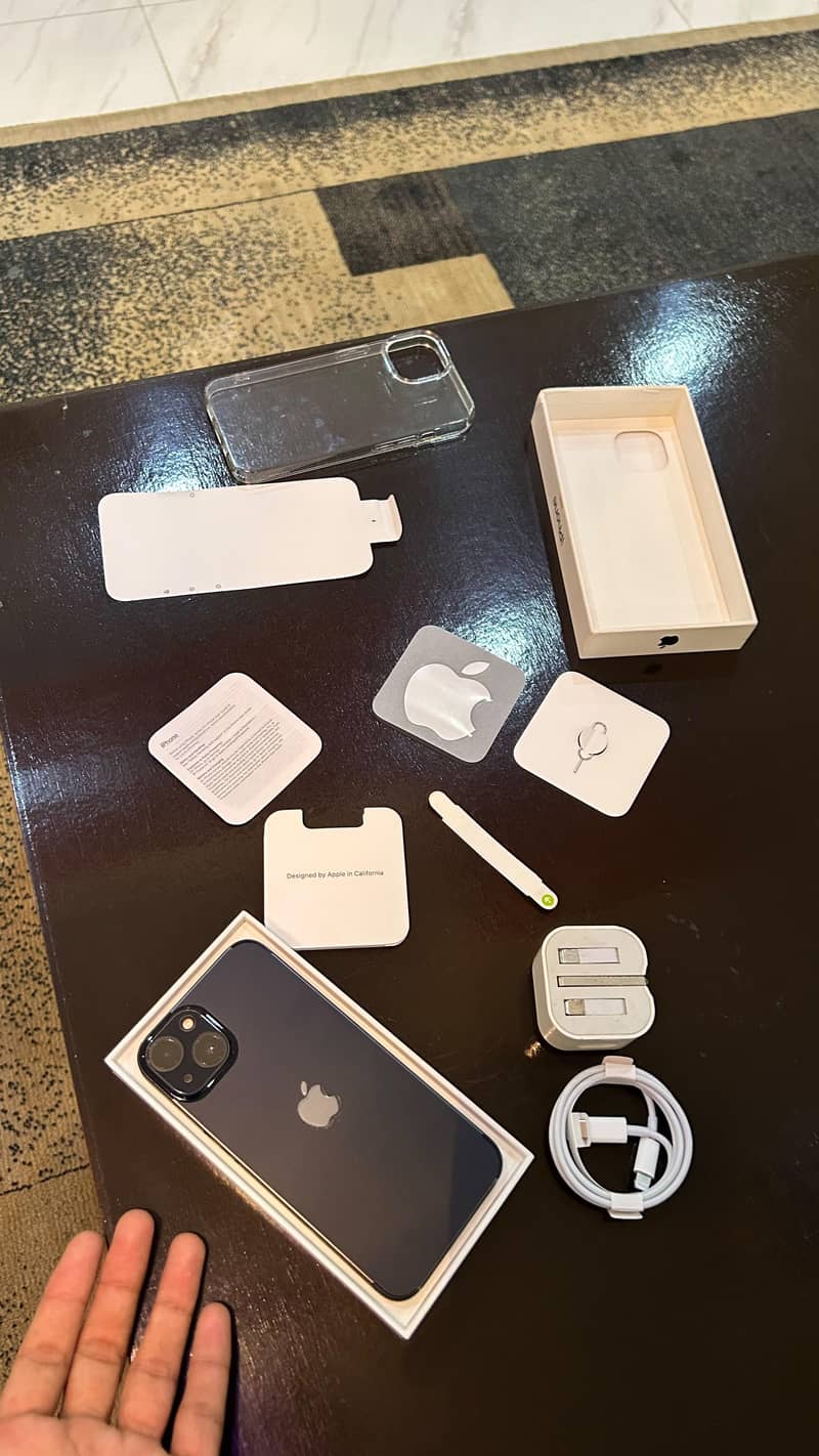 Apple iPhone 13 9