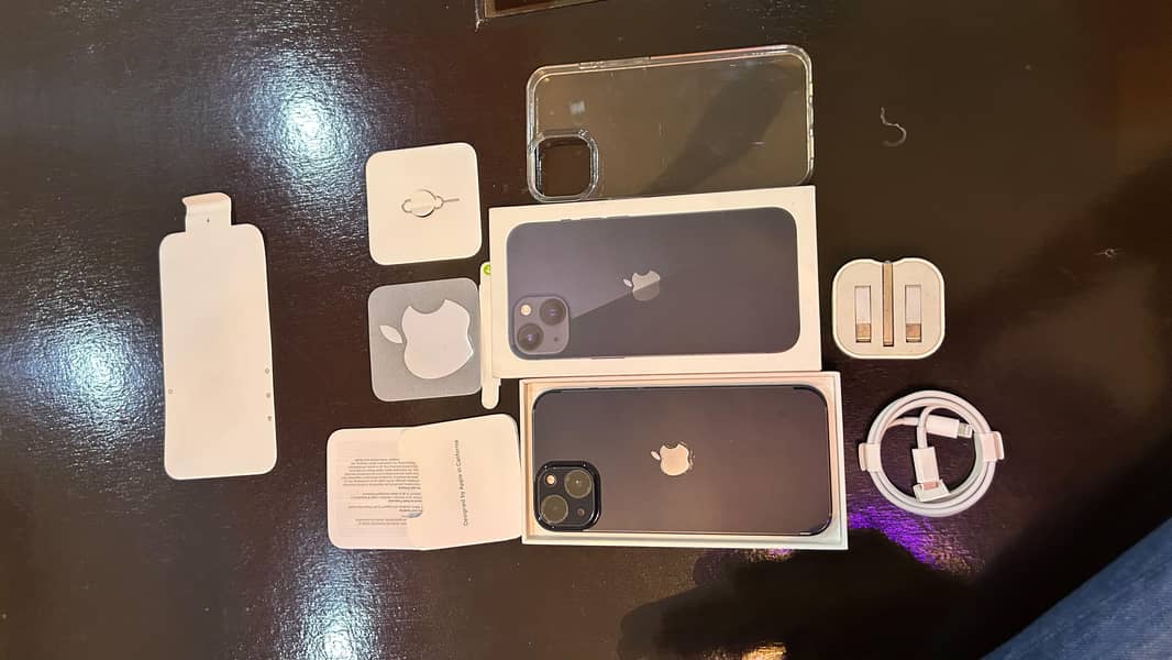 Apple iPhone 13 11