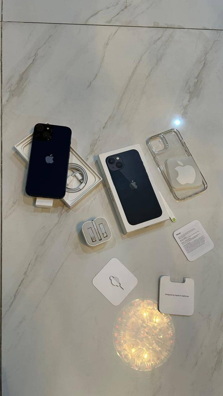 Apple iPhone 13 16