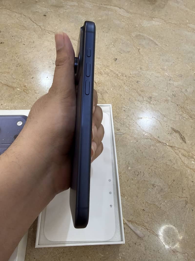 Apple iPhone 17 Pro Max 1