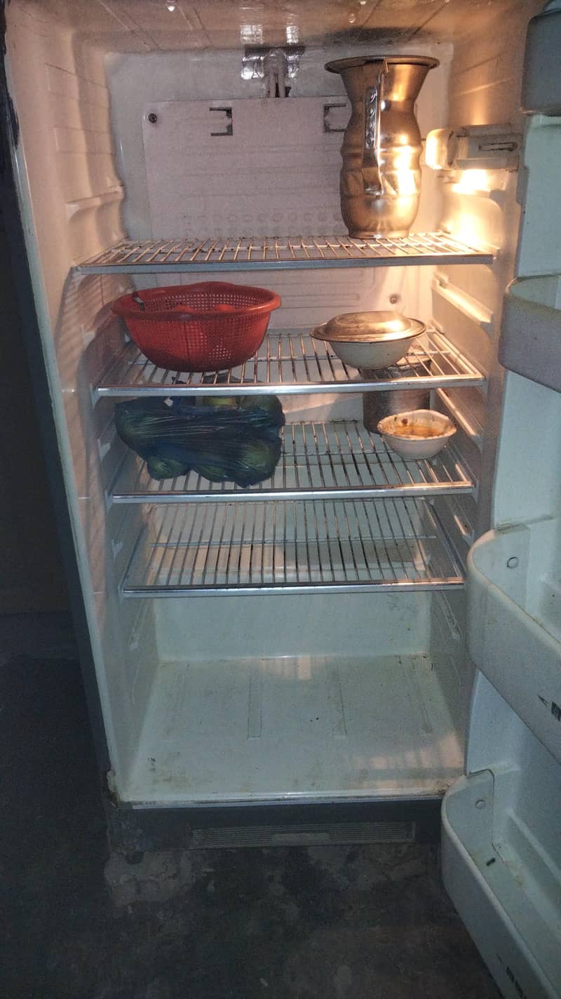 refrigerator 3