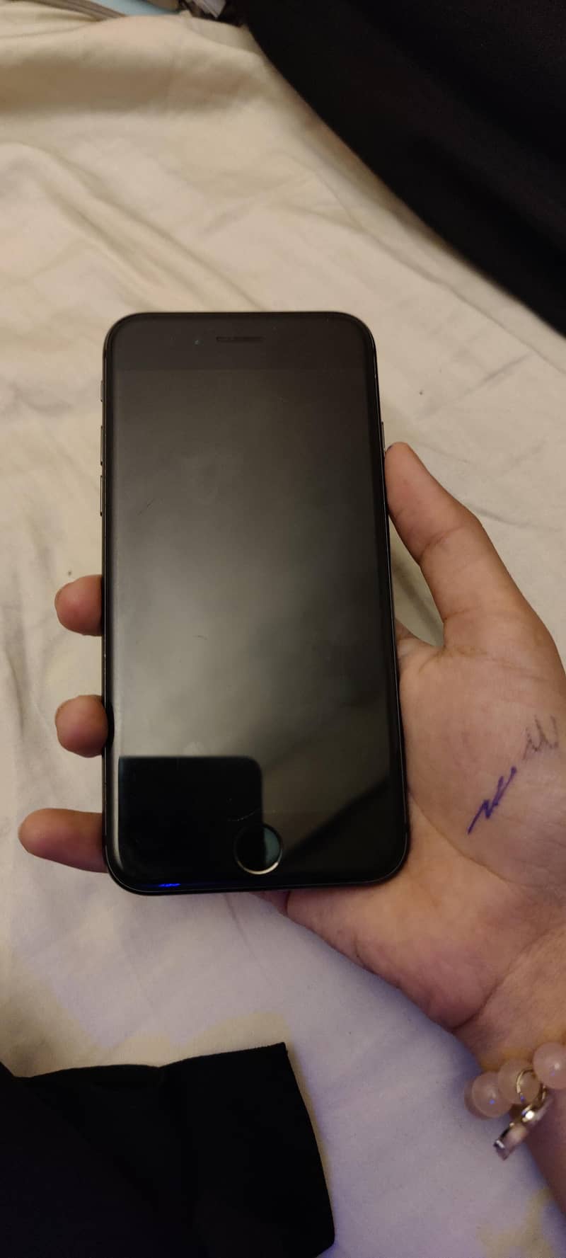 Apple iPhone 8 1