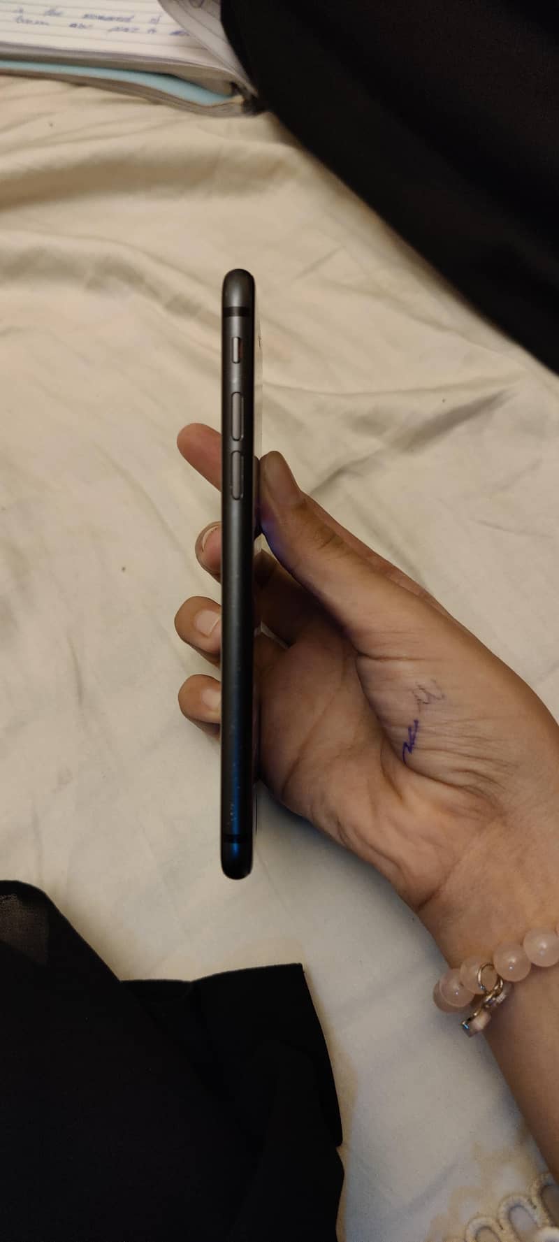 Apple iPhone 8 4