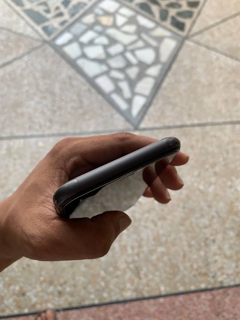 Apple iPhone 11 1