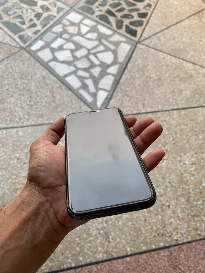 Apple iPhone 11 2