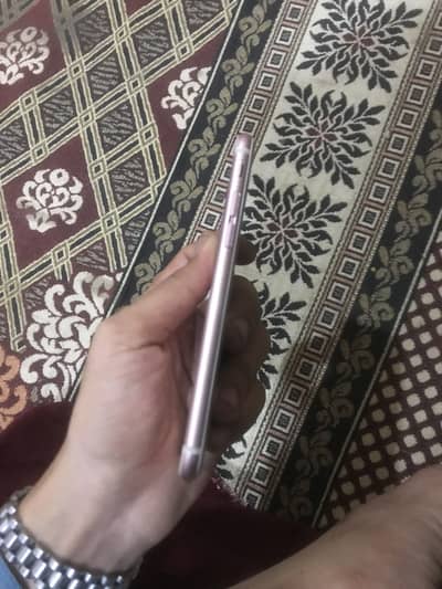 Apple iPhone 6S