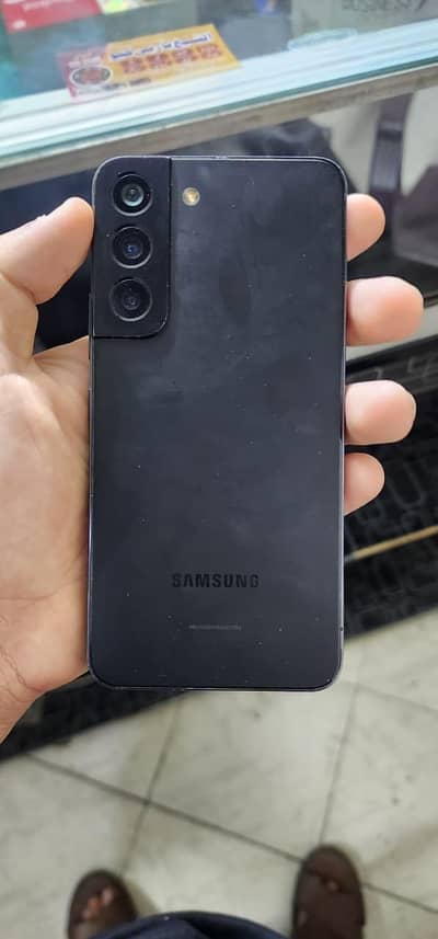 Samsung S22