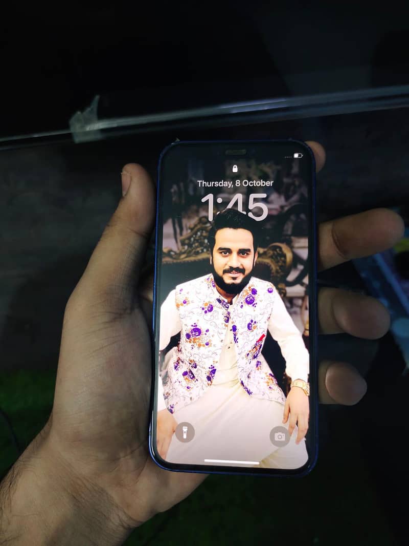 Apple iPhone 12 mini 1