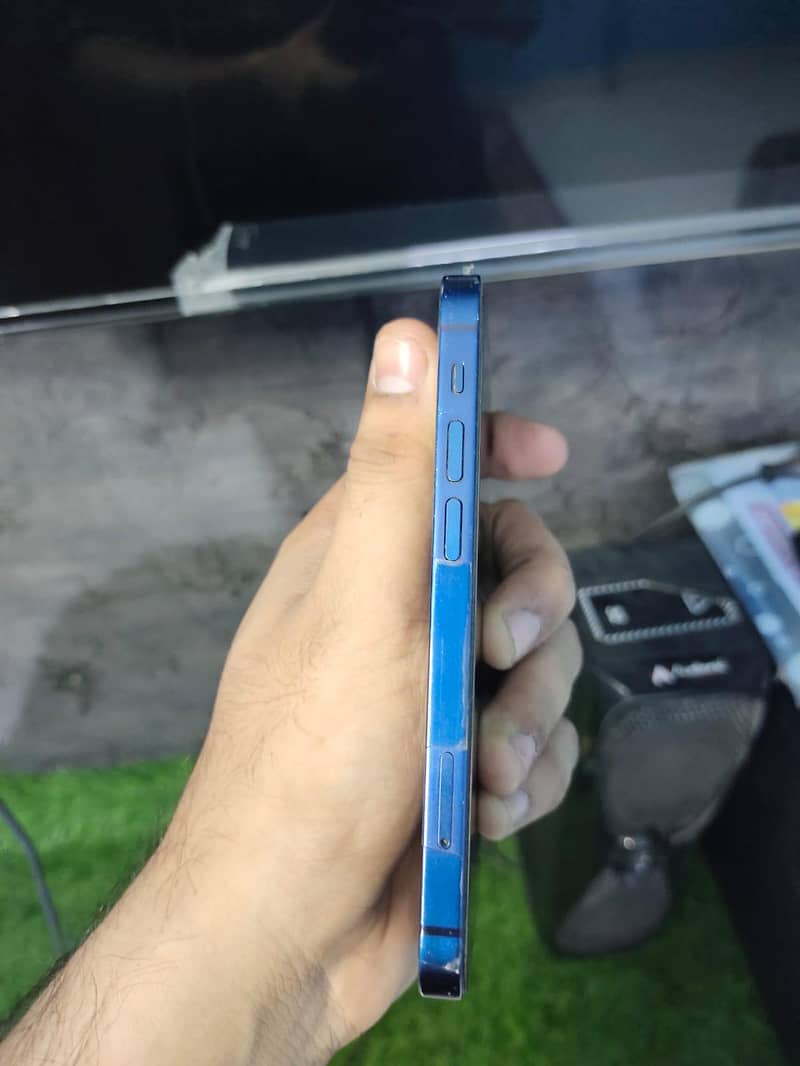 Apple iPhone 12 mini 5