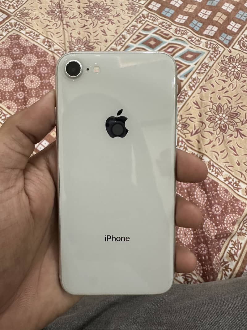 Apple iPhone 8 5