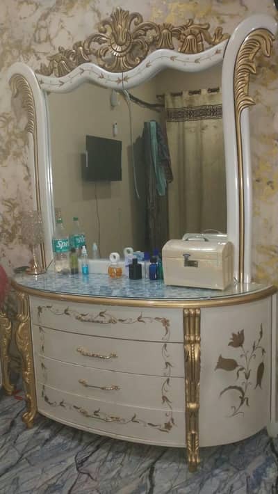 pure wood dressing for sale space issue