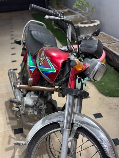 Honda CD 70 bike