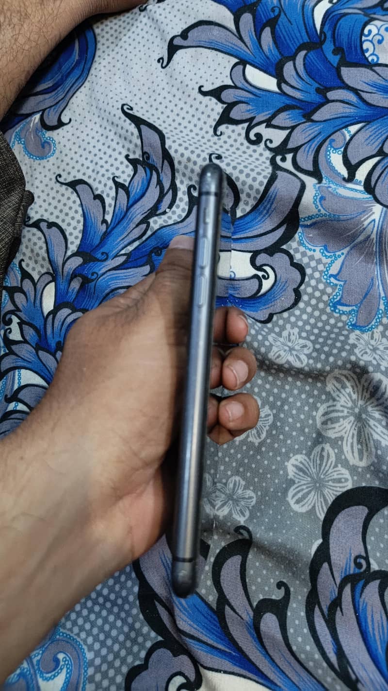 Apple iPhone 11 2