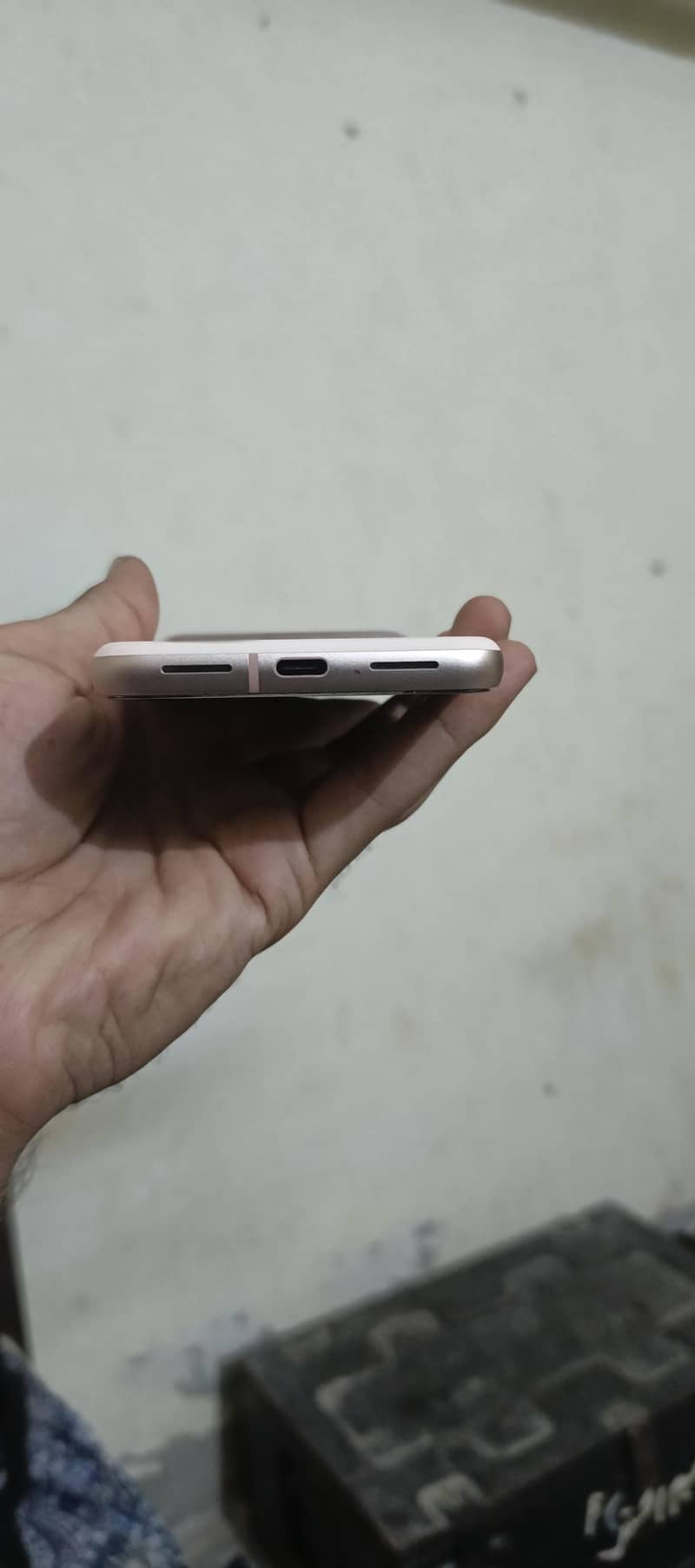 Google Pixel 8 4