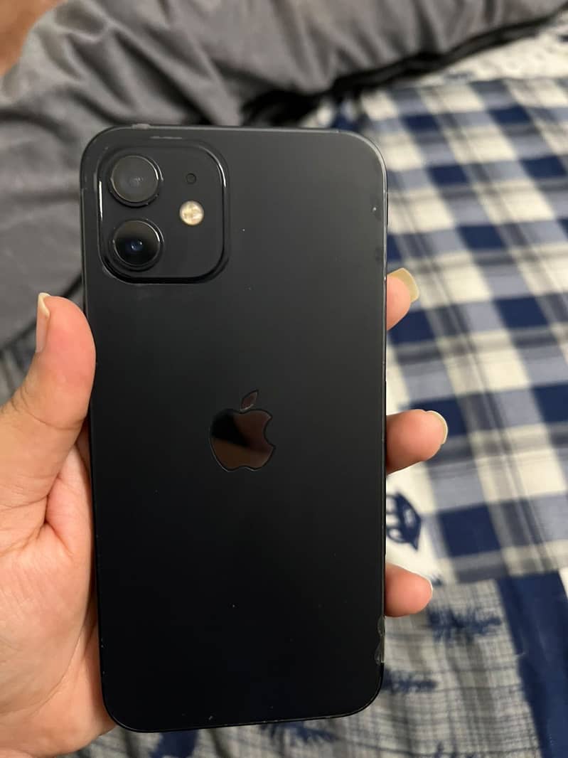 Apple iPhone 12 3