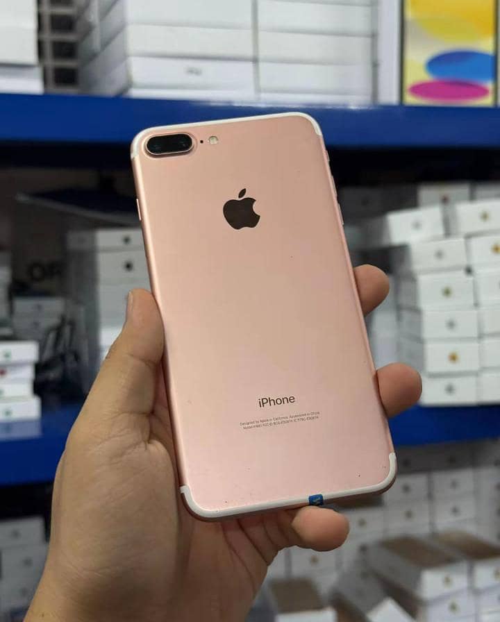 Apple iPhone 7 Plus 0