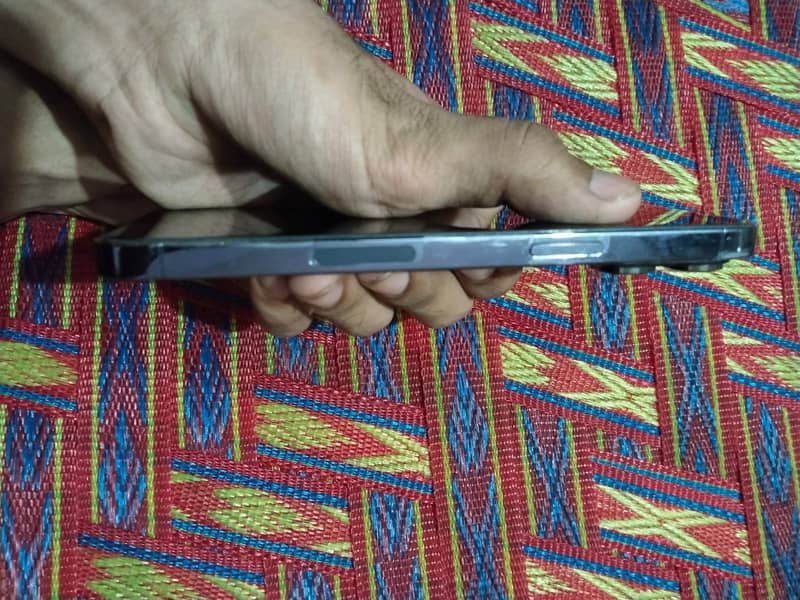 Apple iPhone 14 Pro Max 2