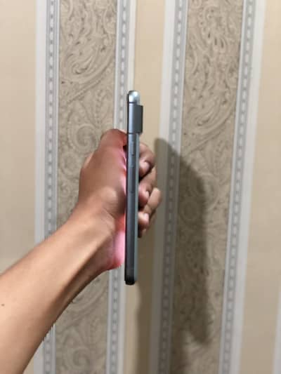 Google Pixel 8
