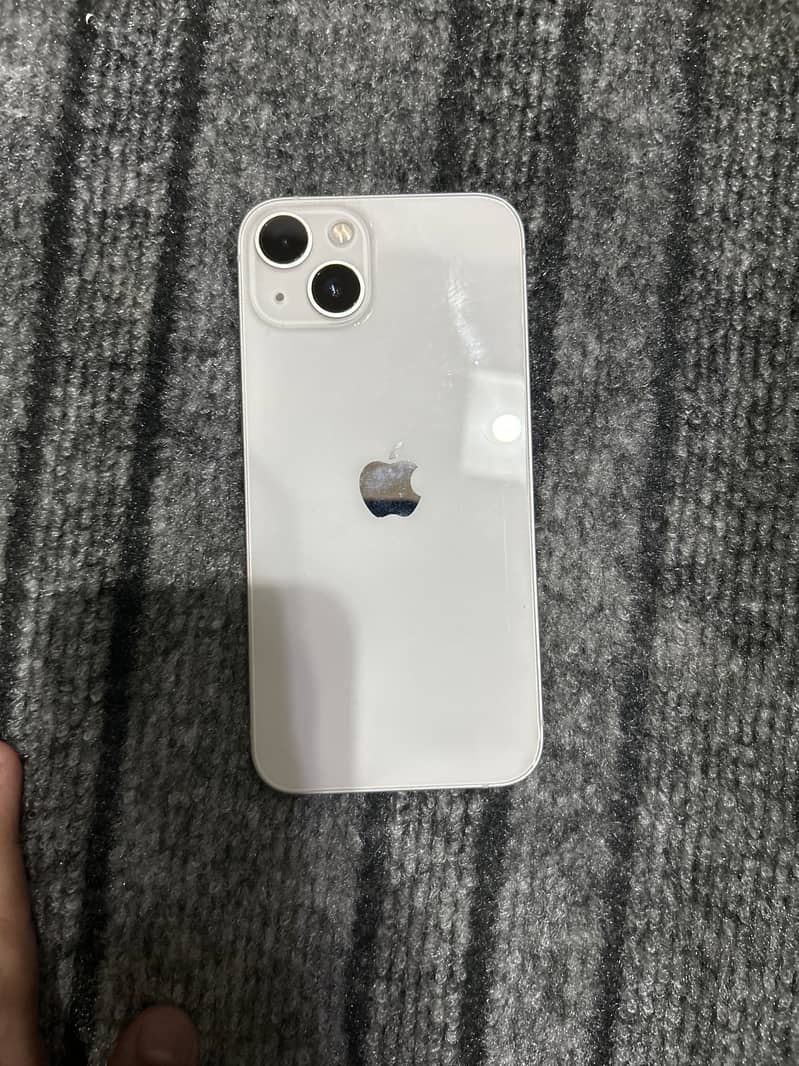 Apple iPhone 13 0
