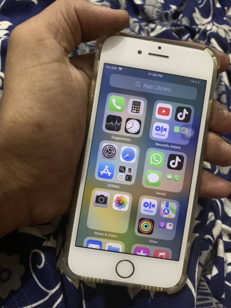 Apple iPhone 8 1