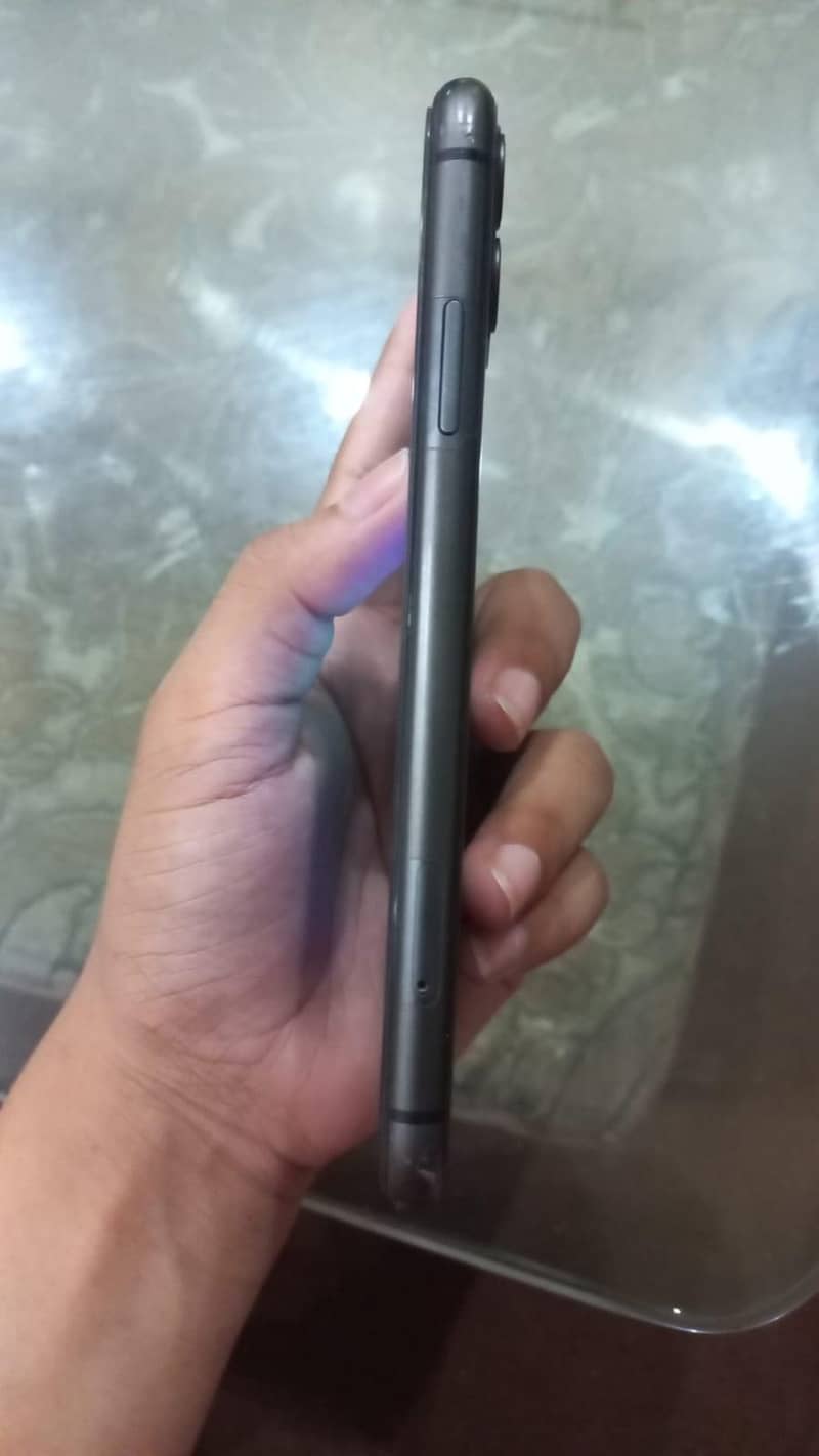 Apple iPhone 11 2