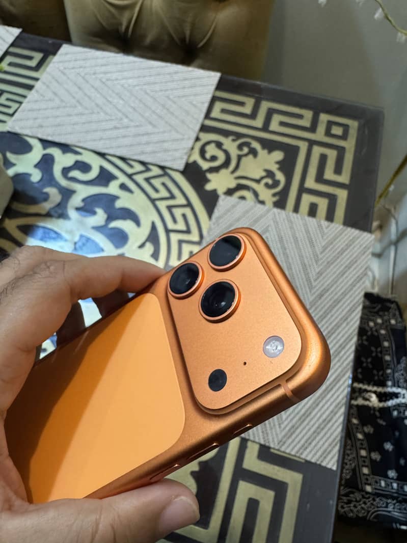 Apple iPhone 17 Pro 8