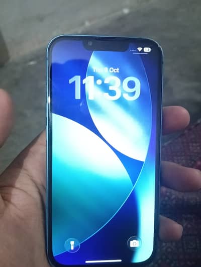 Apple iPhone 13
