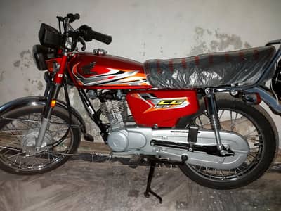 Honda CG 125 2027 Model – Only 31 KM Driven – Lahore