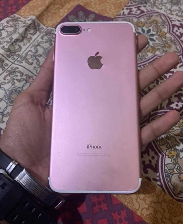 Apple iPhone 7 Plus 0