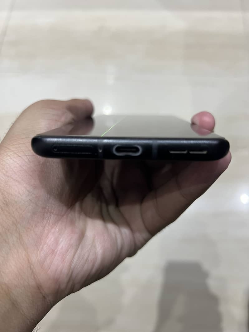 One Plus 10 Pro 4