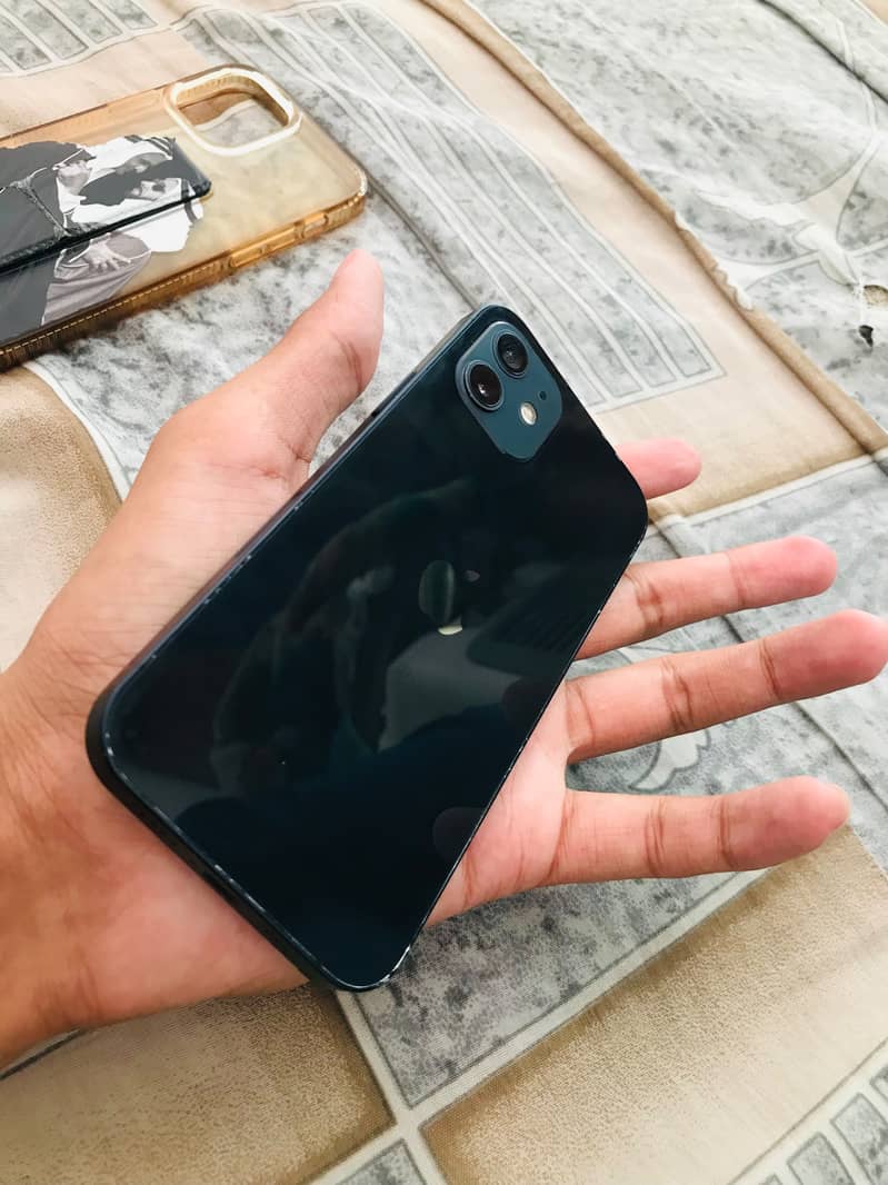 Apple iPhone 12 5