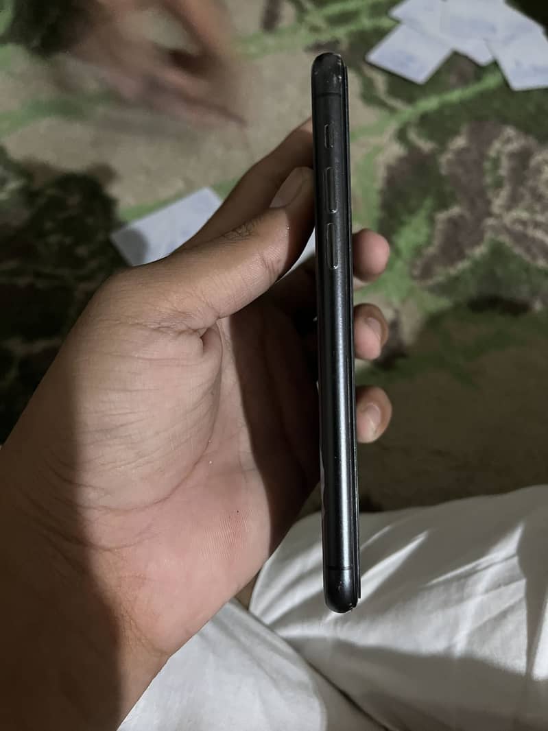 Apple iPhone 11 Pro 5
