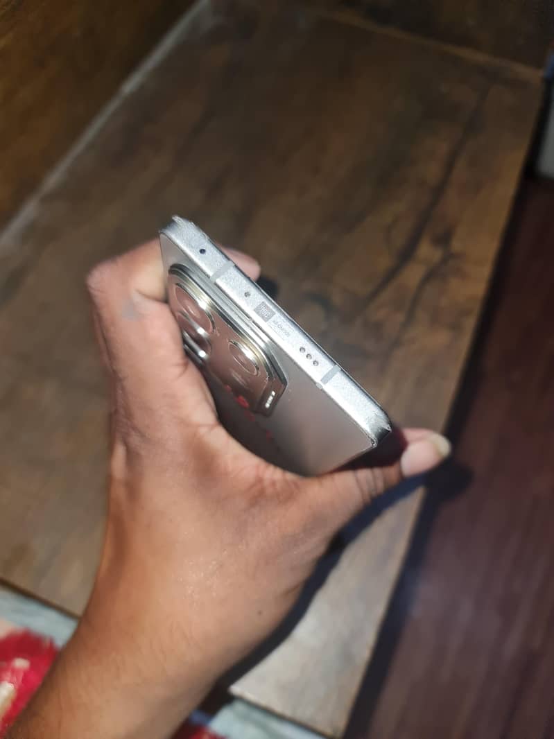 Infinix note 50 Pro 4