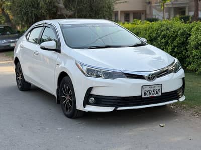 Toyota Corolla GLI 19/20 Super White