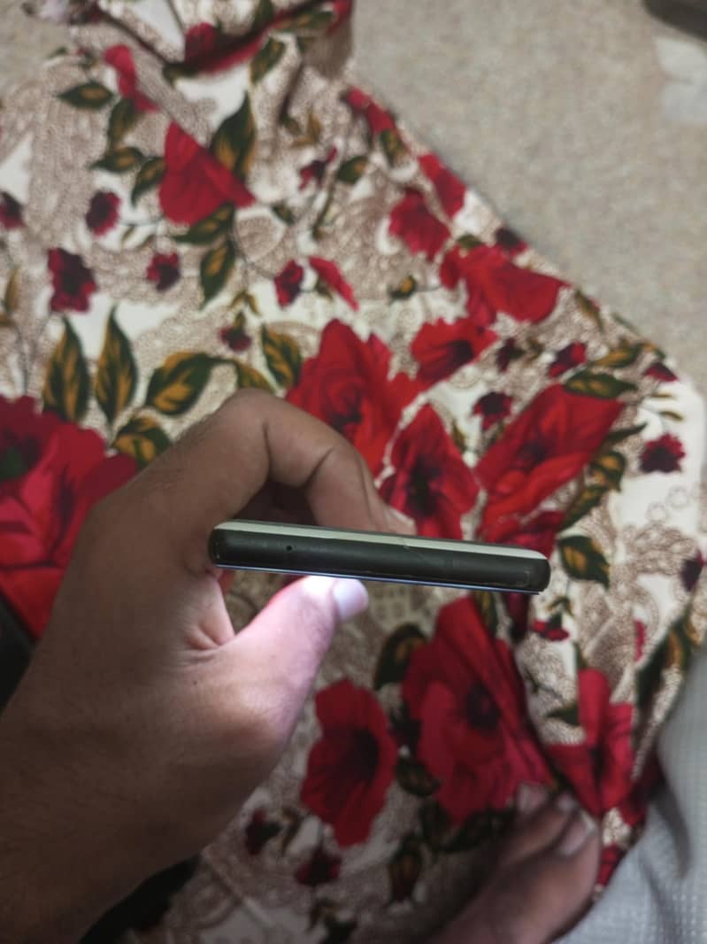 Google Pixel 6a 3