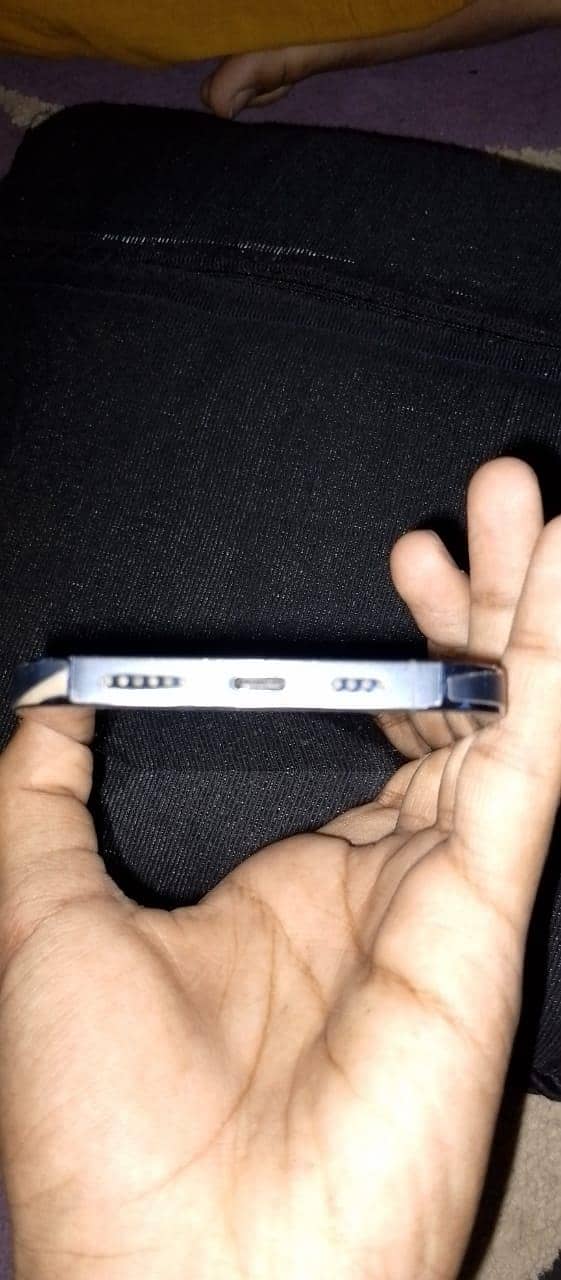 Apple iPhone 13 Pro Max 5