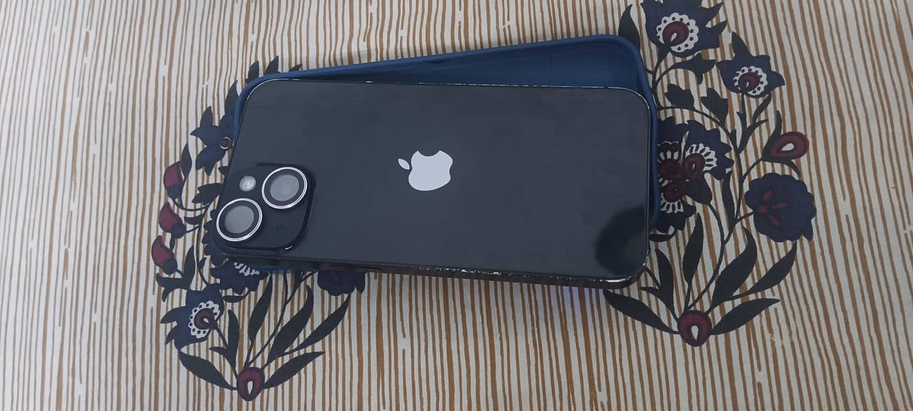 Apple iPhone 14 4