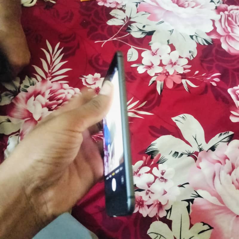 iphone 8 plus 4