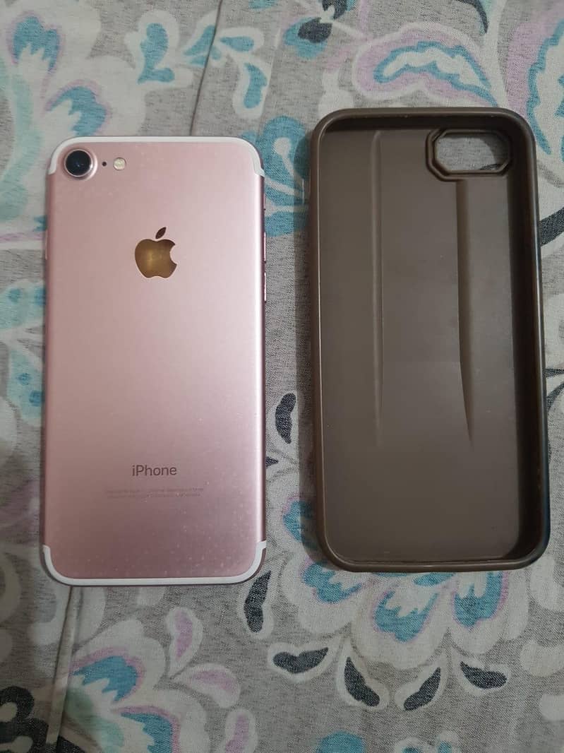 Apple iPhone 7 1