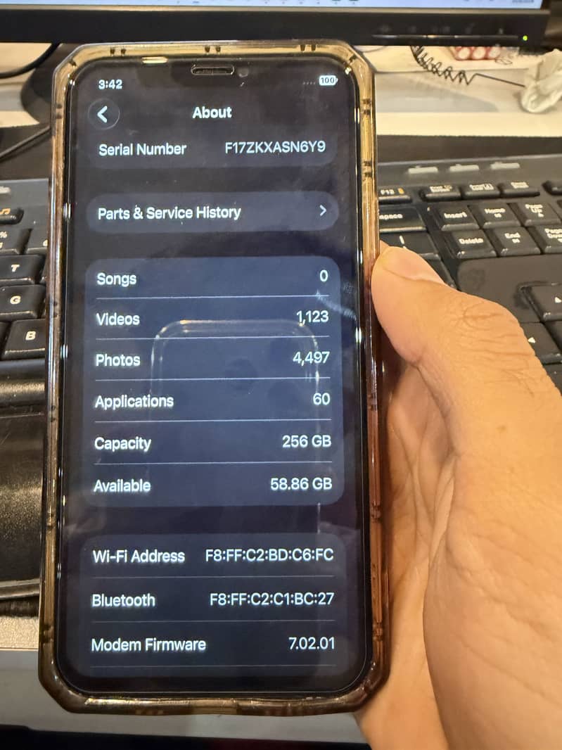 Apple iPhone 11 Pro 4