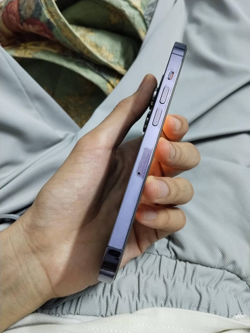 Apple iPhone 14 Pro 3