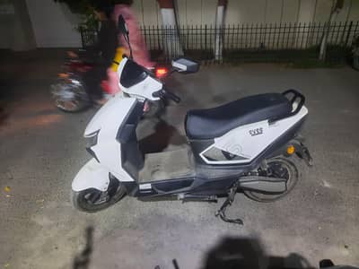 Evee genz pro lithium ion phosphate
