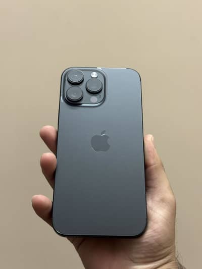 Apple iPhone 16 Pro Max