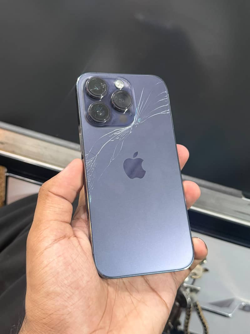 Apple iPhone 14 Pro 0