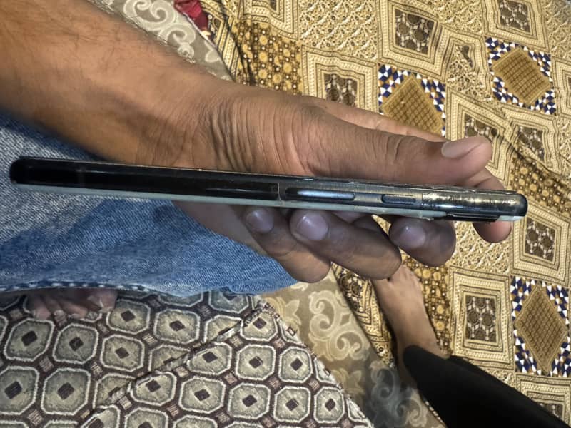 Google Pixel 6a 5