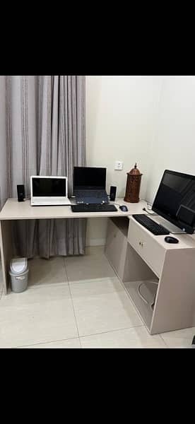 bed with side table hanging mirror and computer table 2